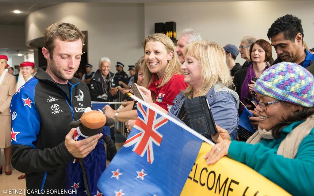 Emirates Team New Zealand arrives at Auckland airport © ETNZ/Carlo Borlenghi