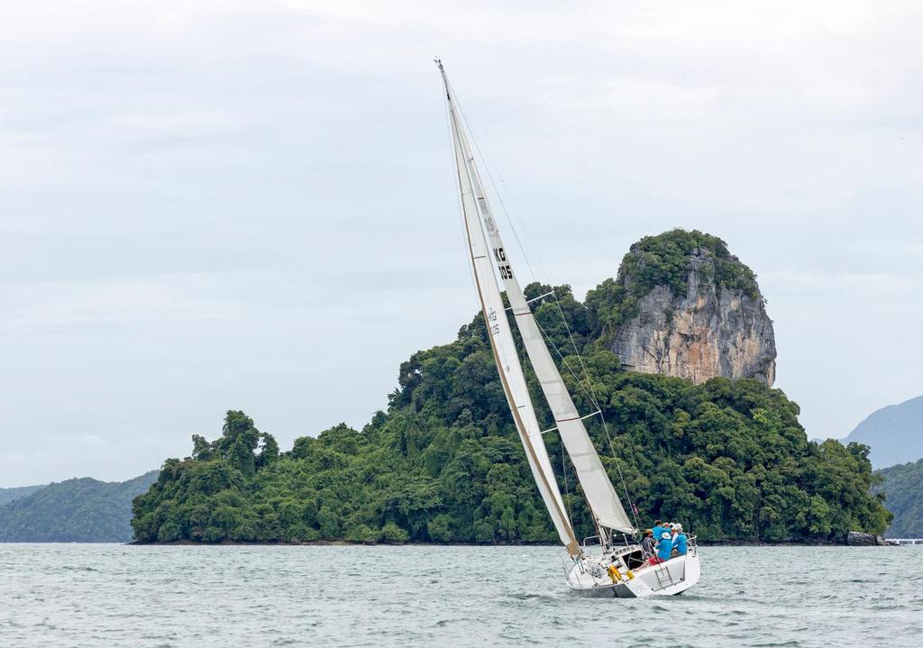 Jing Jing at Pulau Singa Kechil. 2017 Raja Muda Selangor International Regatta. © Guy Nowell / RMSIR