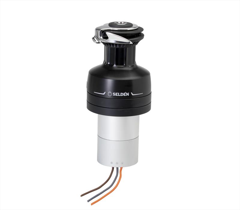 E40rev electric Reversible winch - photo © Seldén Mast