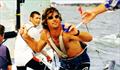 David Witt accepts the blue ribbon for the Rockport 1999 worlds victory © Frank Quealey