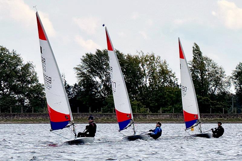 Ralph Hadley (3rd overall), Sam Dence (1st overall) and Charlie Weatheritt (4th overall) on a close reach to finish - South East Topper series at Island Barn for the Tom Howard Trophy - photo © Chloe Tollit