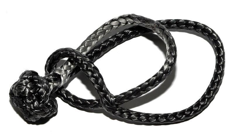 Choosing the right shackle - photo © upffront.com