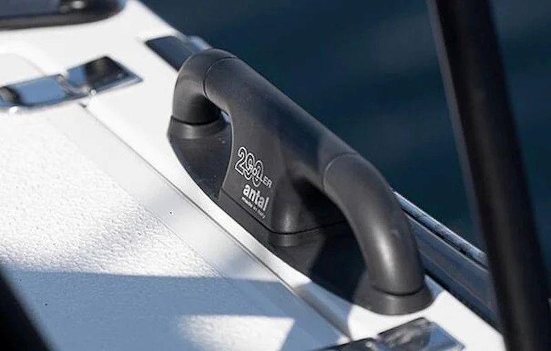 Antal Roller Cleat – A Sleek Solution for Mooring - photo © Antal