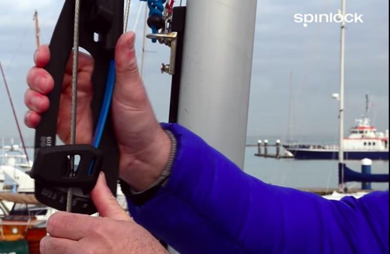 Rig-Sense is a compact rig tension device - photo © Spinlock