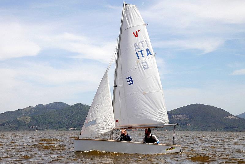 Classic/vintage Vaurien sailing on Lake Massaciuccoli, Tuscany - photo © A Fioretta